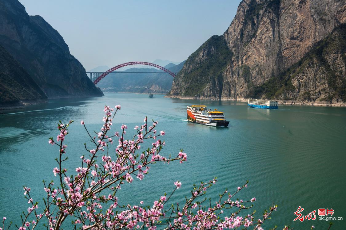 春游三峡