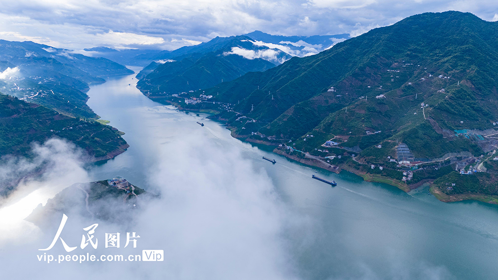 湖北秭归：雨霁云开三峡美【2】