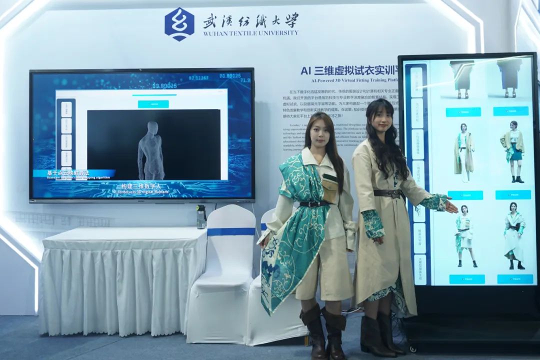 开云体育app小学生AI造火星车 银发族玩转无人机湖北数字教育“开挂”了(图5)