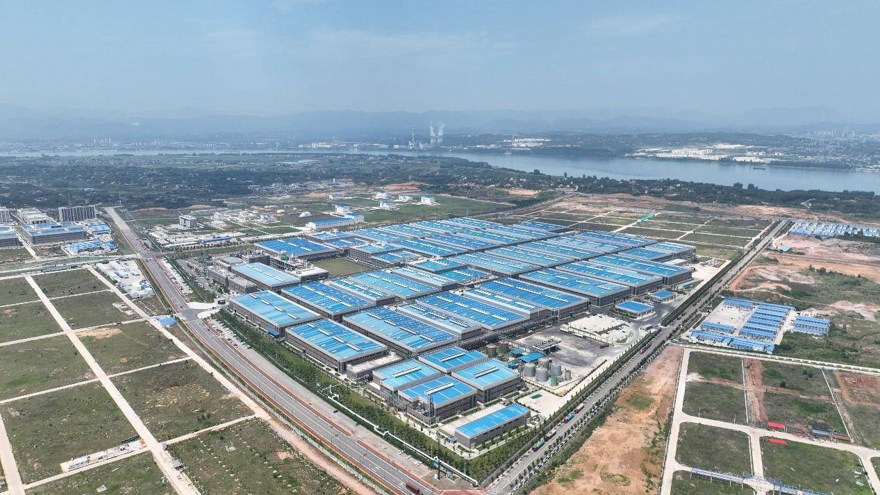 宜昌邦普全链条一体化产业园邦普循环厂区。（受访人供图）.jpg