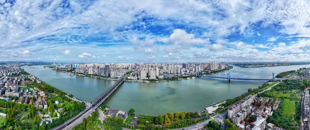 滨江之城  谢勇摄(11108954)-20251023094446.jpeg